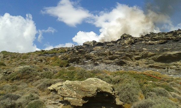 Μπροστά στα αποκαΐδια ακόμα μια φορά